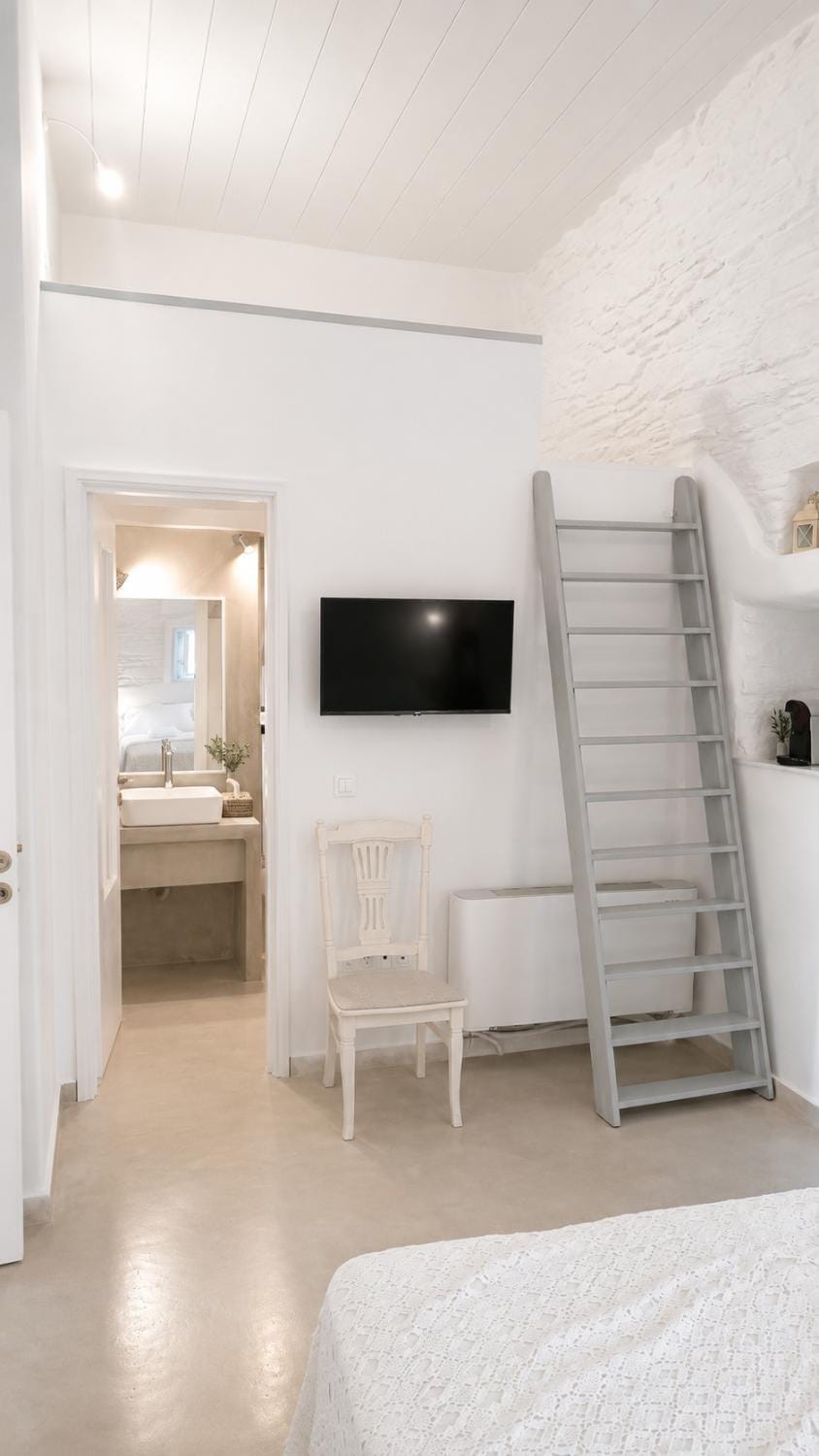 Est 1852 Andros - Katoi Art Apartment in Decentralized Administration of the Aegean
