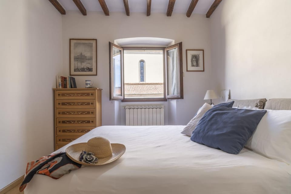 Bed, View (from property/room), Bedroom