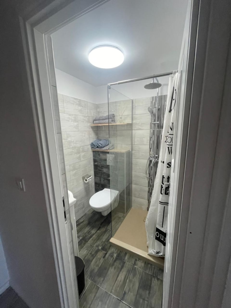Shower, Toilet, Bathroom