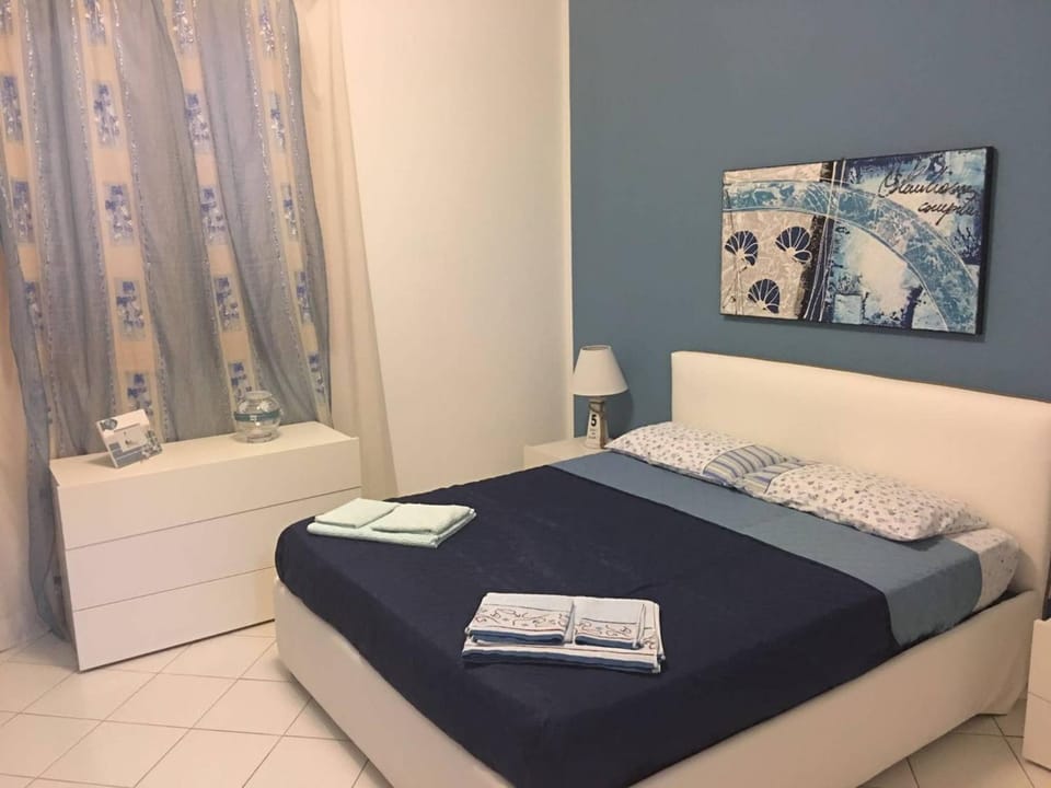 Apartment in villa with swimming pool 20 meters from the sea Apartment in Fontane Bianche