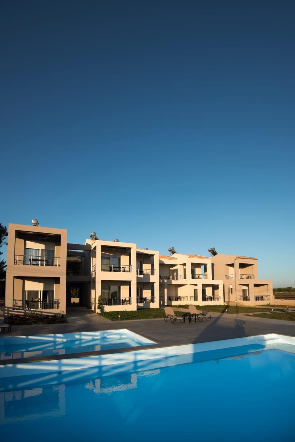 Garden, Swimming pool