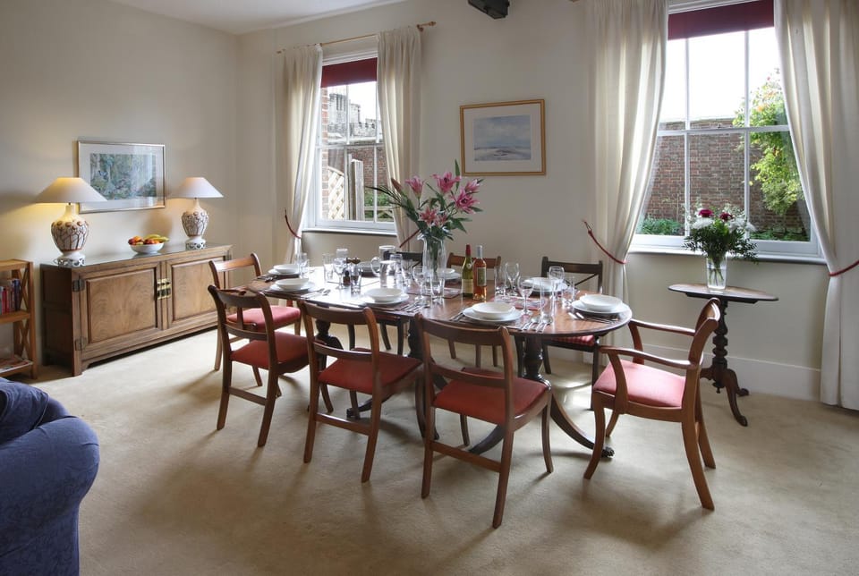 Castle Cottage, Wadhurst House in Rother District