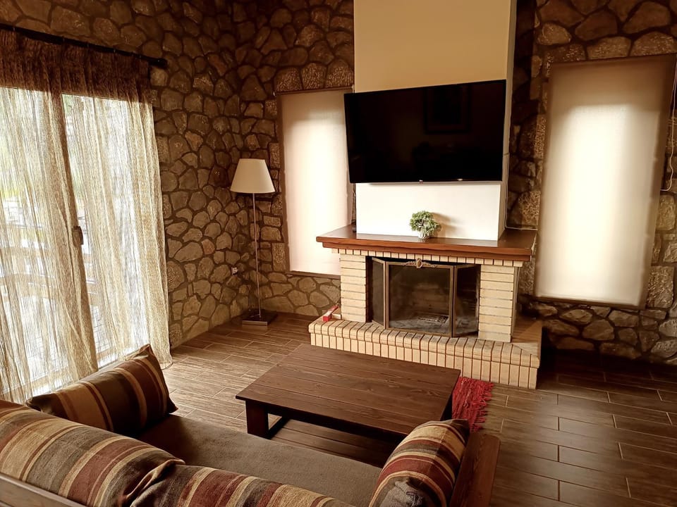 TV and multimedia, Living room, flat iron