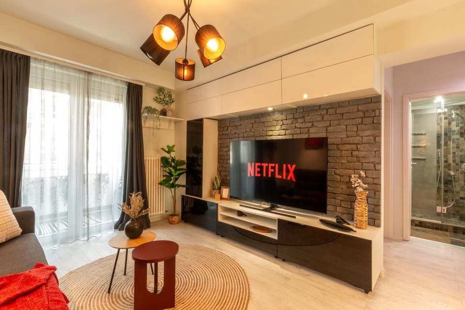 TV and multimedia, Living room, Seating area