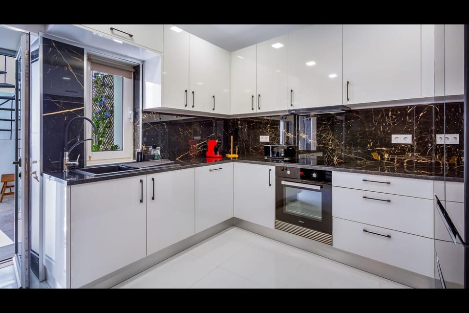 dishwasher, minibar, pet friendly, stove
