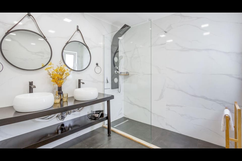 Shower, Bathroom