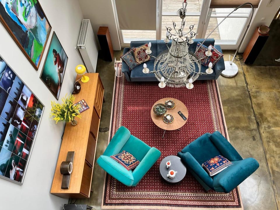 Living room, Seating area
