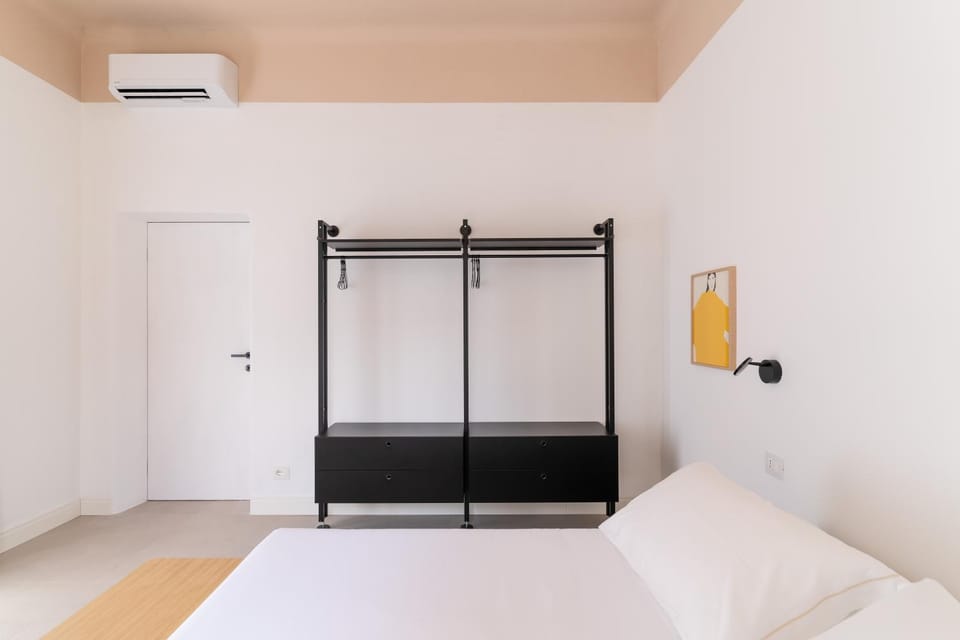 Bed, Photo of the whole room, Bedroom, wardrobe, air conditioner
