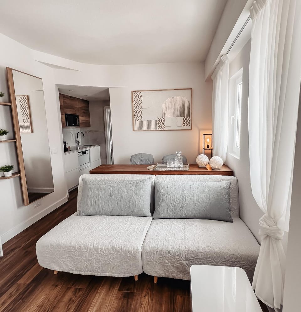 Kitchen or kitchenette, Living room, Dining area