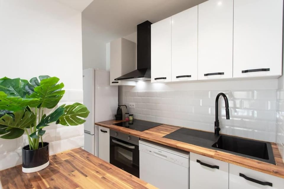 #10 Staywizus - 2P Fricéro 3min to the beach - Balcon & AC Apartment in Nice