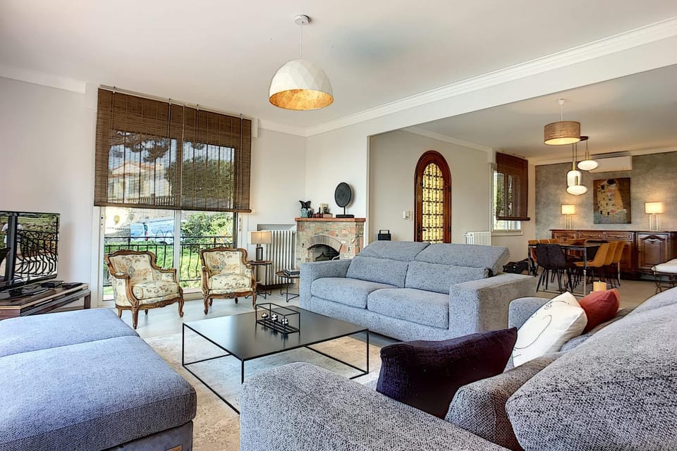 Villa Nostrodamo Villa with panoramic sea view Villa in Antibes