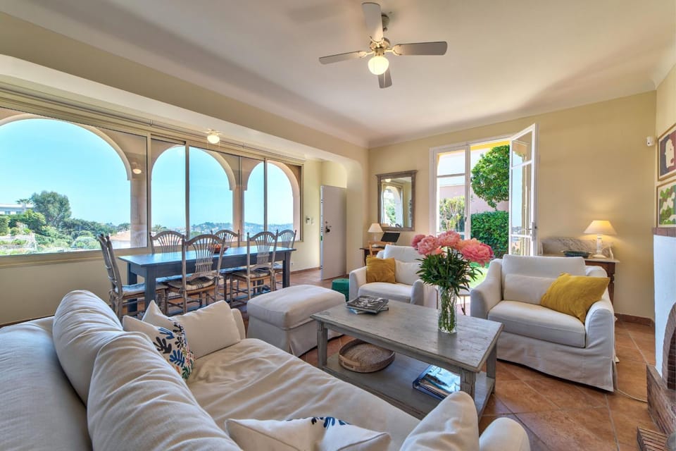 Villa Francesca Beautiful villa with sea view and swimming pool! Villa in Villefranche-sur-Mer