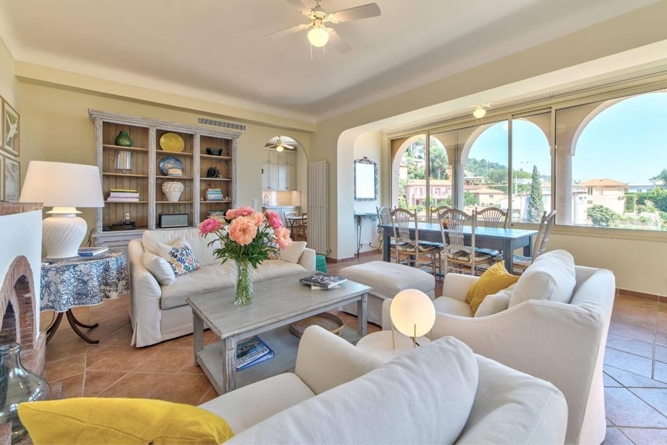 Villa Francesca Beautiful villa with sea view and swimming pool! Villa in Villefranche-sur-Mer
