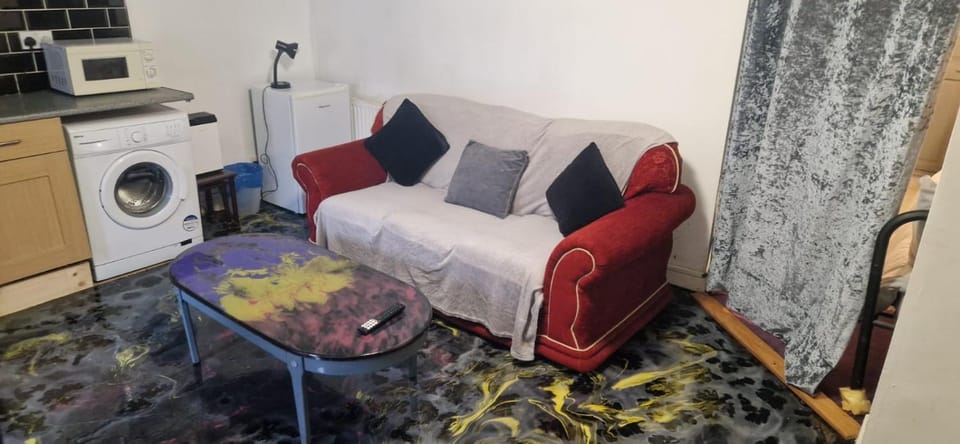 Joyful Place Apartment in Huddersfield