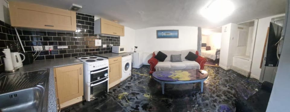 Joyful Place Apartment in Huddersfield