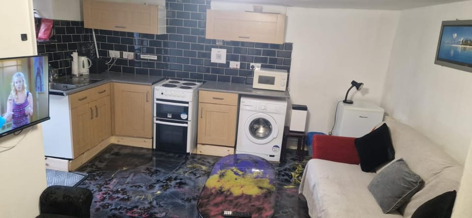 Joyful Place Apartment in Huddersfield