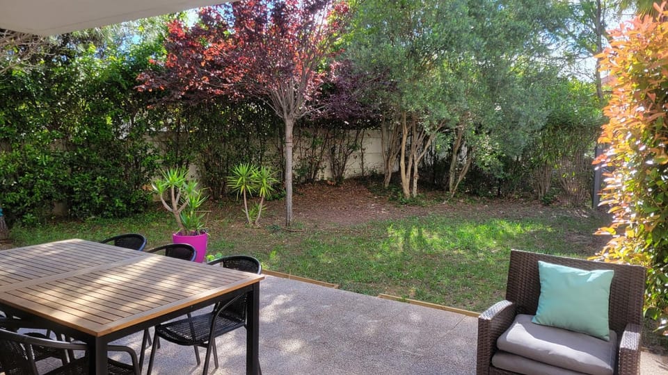 Garden, Balcony/Terrace, Dining area, Garden view