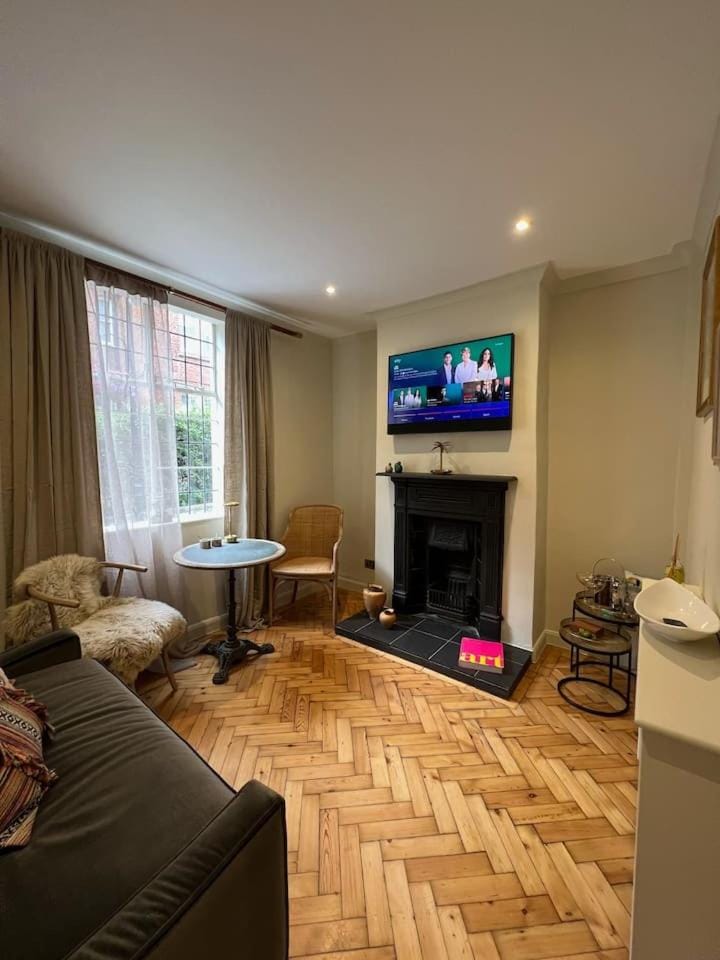 Luxury London English Charm Apartment in City of Westminster