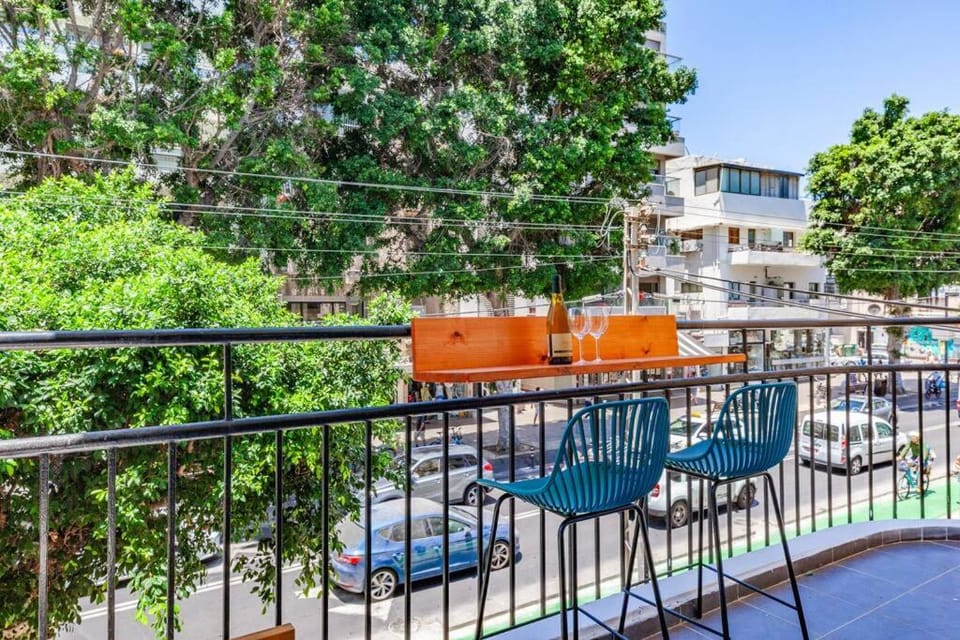 Designed 2BR apartment over Dizengoff square - Panoramic View Apartment in Tel Aviv-Yafo