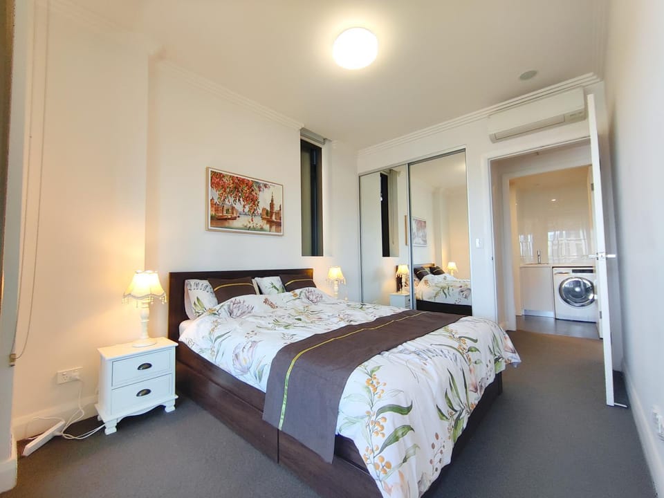 Bed, Bedroom, air conditioner