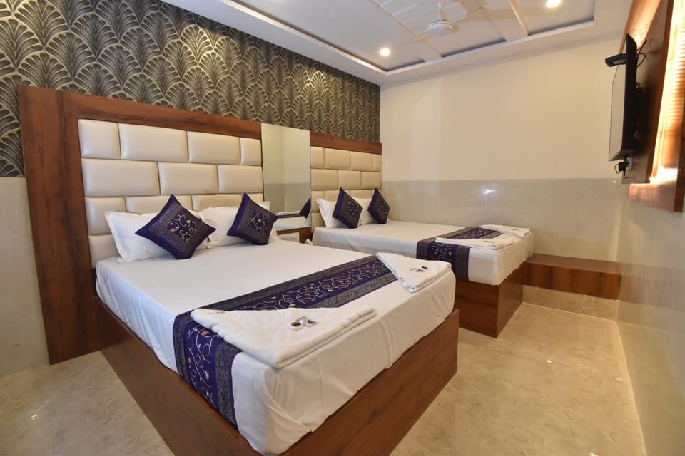 Bed, Photo of the whole room