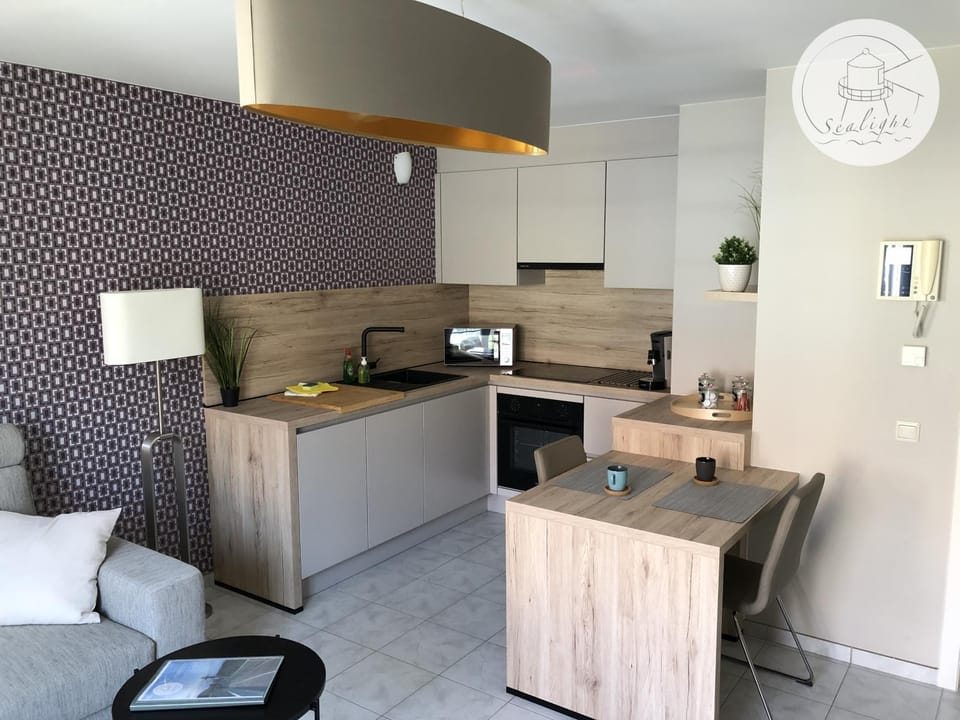 Coffee/tea facilities, Kitchen or kitchenette, Dining area, dishwasher, minibar, pet friendly, stove, toaster