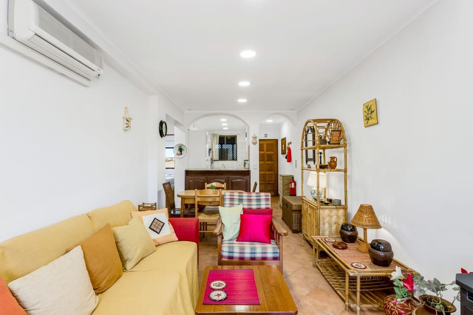 Pine Trees Penthouse Apartment in Olhos de Água