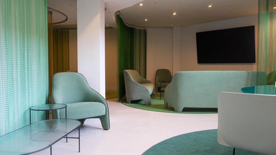 Seating area