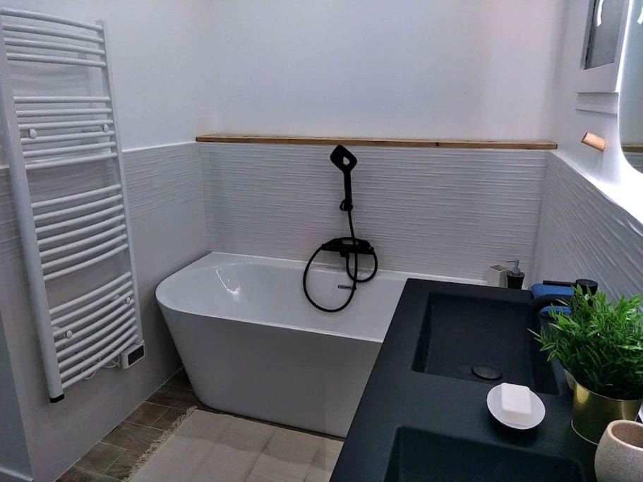 Bathroom, Bath