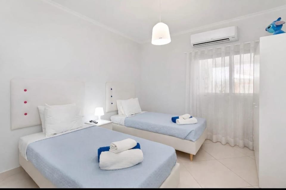 Zurrinha holidays whit jacuzzi Apartment in Quarteira