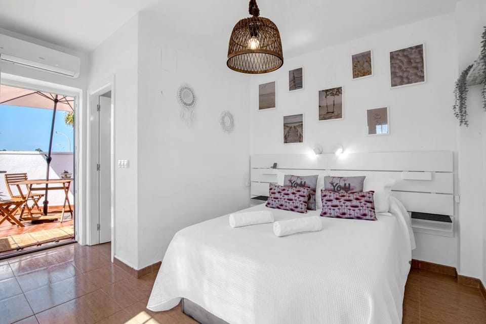 Living room, Bedroom
