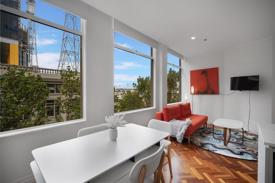 Chic 1-Bed Apartment In the Heart of Melbourne Apartment in Melbourne
