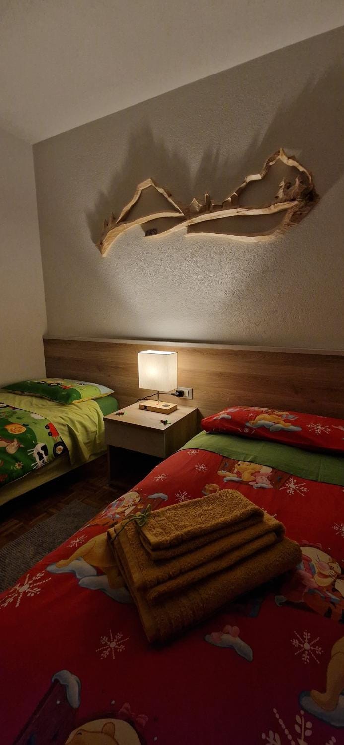 Bedroom, children, children