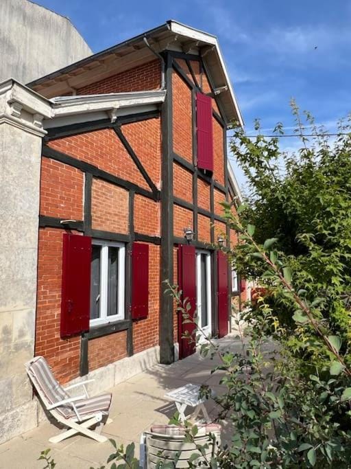 La Petite Angérienne House in Nouvelle-Aquitaine