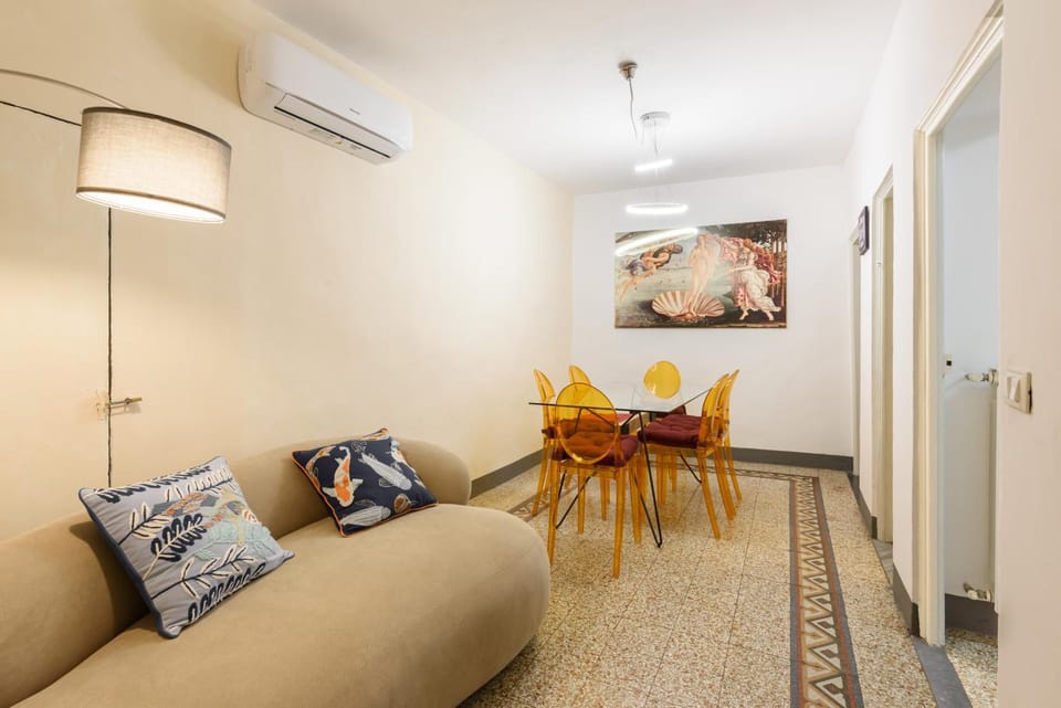 Living room, Seating area, air conditioner