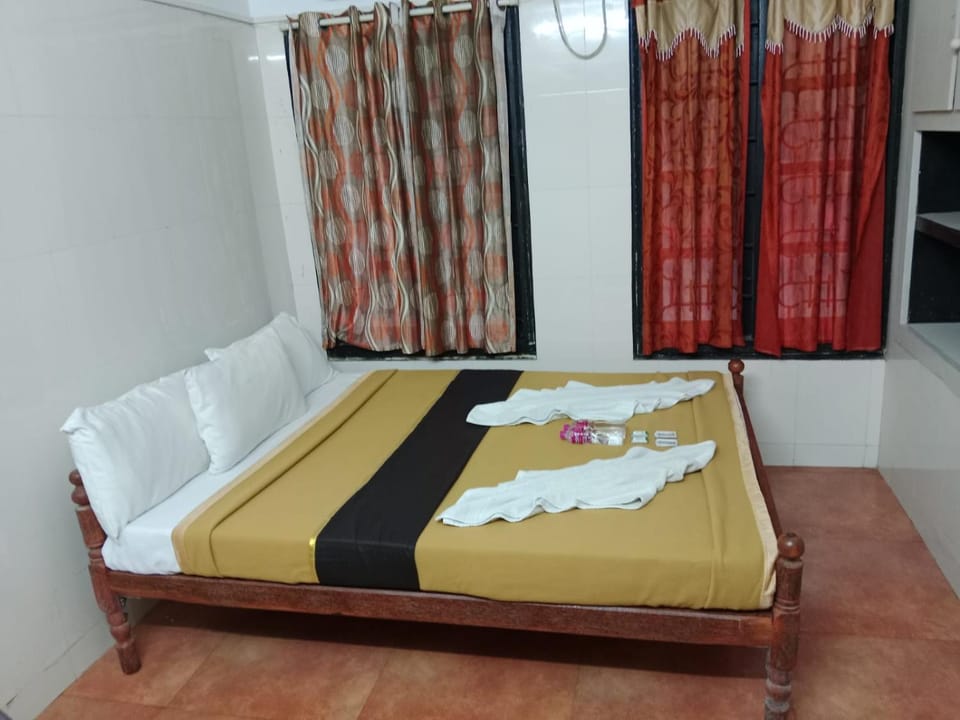 PRATHIBA RESIDENCY Hotel in Kerala