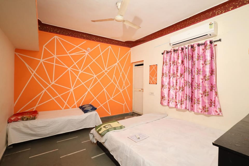 Bed, Bedroom, air conditioner