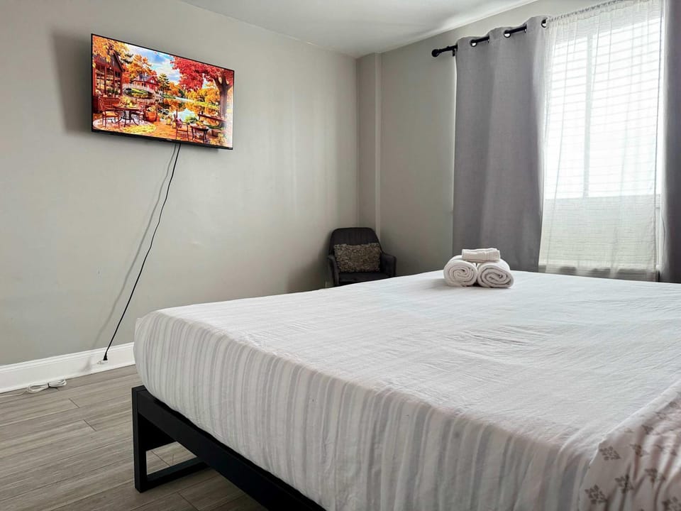 ATL Downtown 2BR King Bed Free Parking LM2007 House in Atlanta