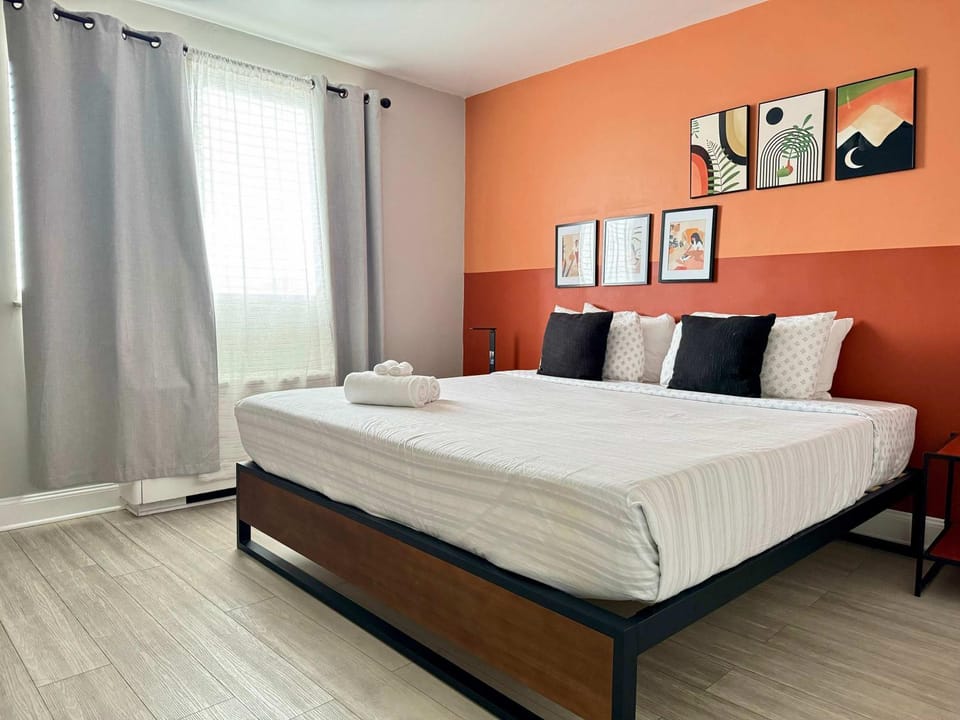 Bed, Bedroom