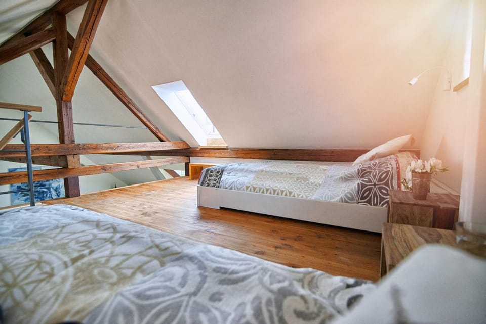 Bed, Bedroom