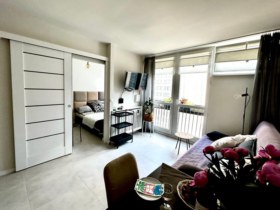 Communal lounge/ TV room, Bed, Photo of the whole room, Seating area