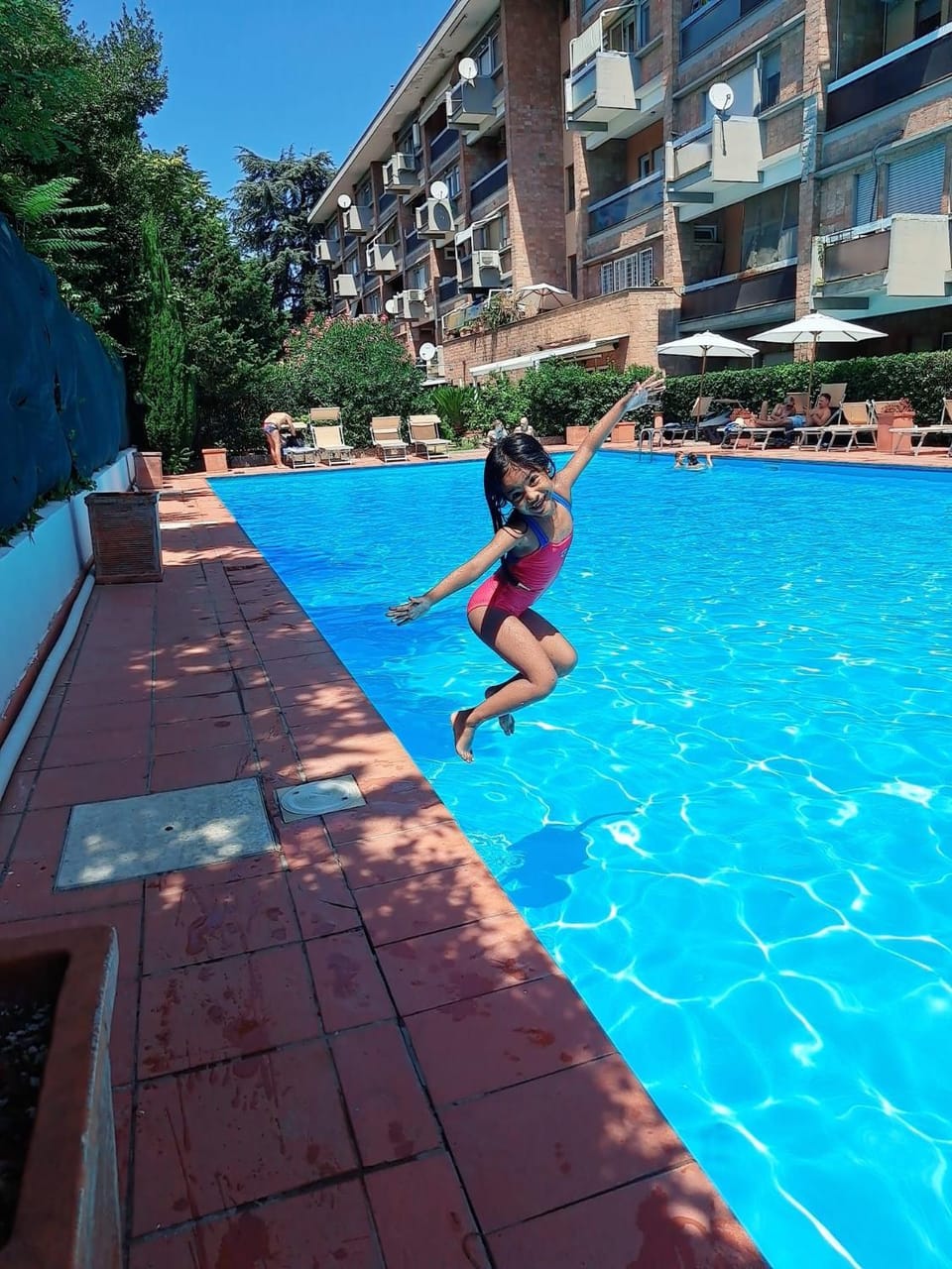 Swimming pool