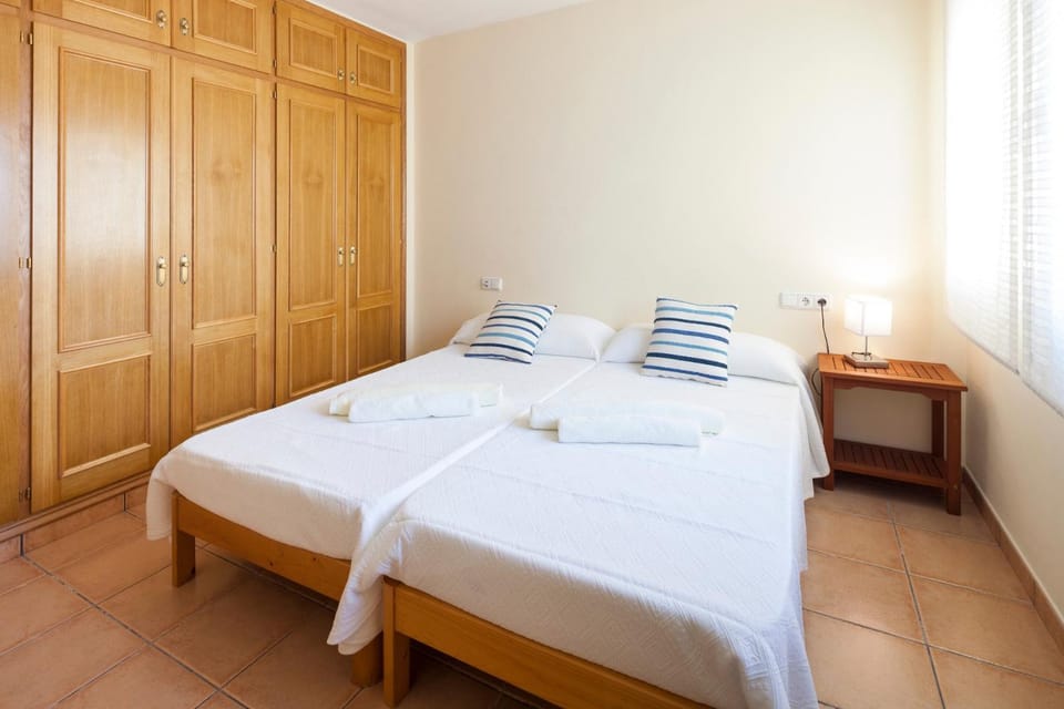 Living room, Bedroom