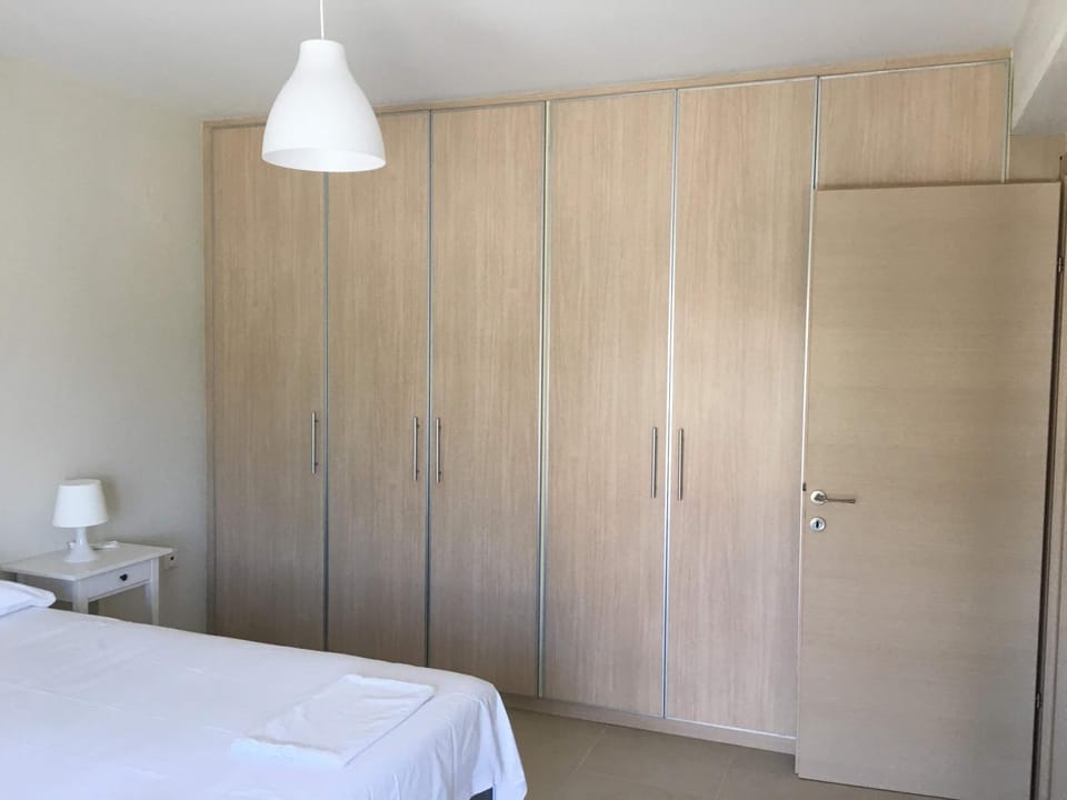 Bed, Bedroom, wardrobe