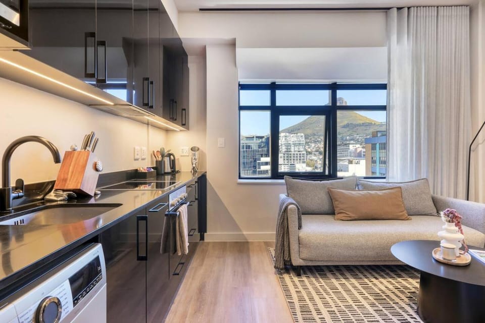 Kitchen or kitchenette, Living room, Seating area, Dining area, pet friendly, stove