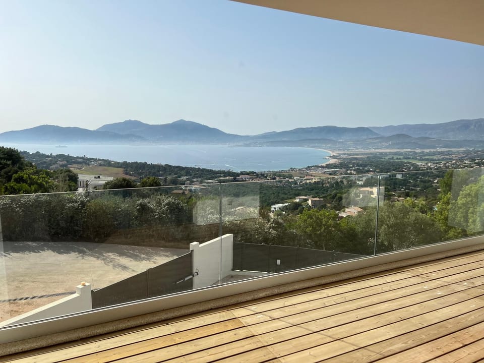 Balcony/Terrace, Mountain view, Sea view