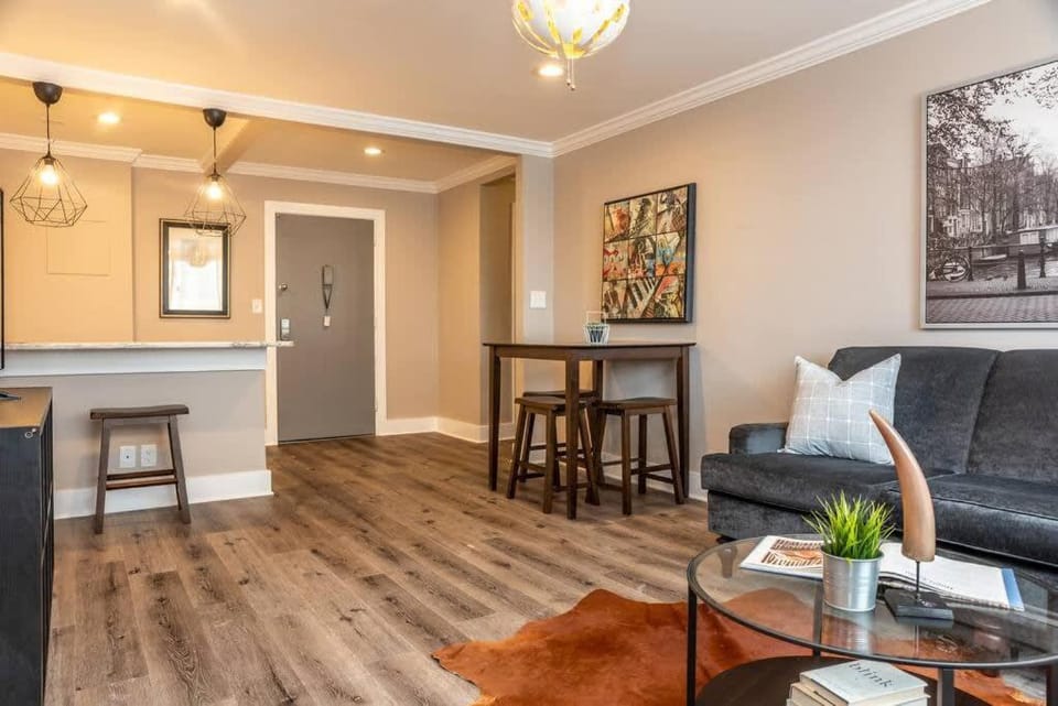 ATL Downtown 2BR King Bed Free Parking LM1008 House in Atlanta