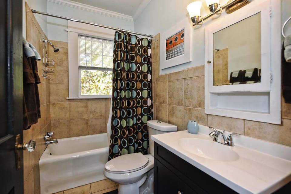 The Home Collection CLT: Kirkwood Avenue Apartment in Charlotte