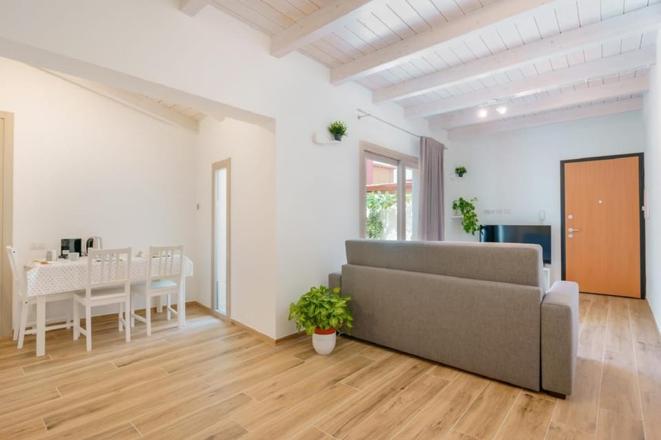 Guest House Deidda - TS ROOMS B&B Bed and Breakfast in Sardinia