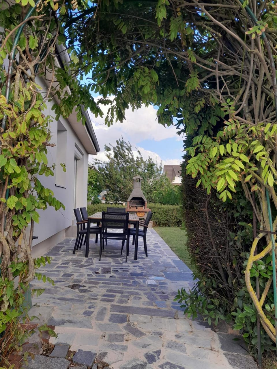 Patio, BBQ facilities, Garden, Dining area